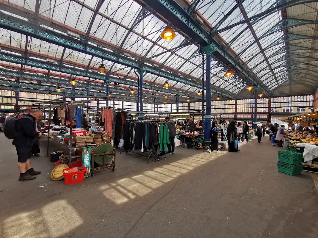 Huddersfield Second Hand Market