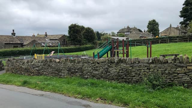 Oldfield Rec - Playgrounds in holme valley