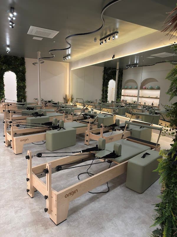 Luna Reformer Pilates
