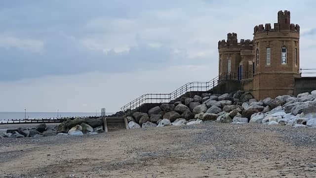 Bus Stop at Withernsea Pier Road - Bus Stops in withernsea