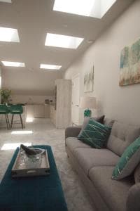 The Loft, Bootham House - luxury apartment with parking
