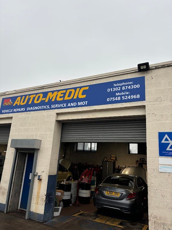 AUTO-MEDIC