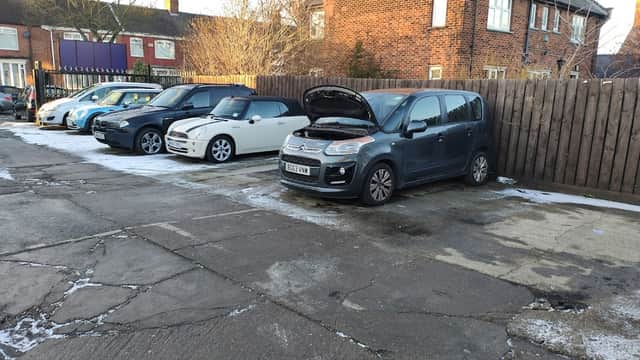 EAST HULL MOT AND REPAIR CENTER - Garages in hull