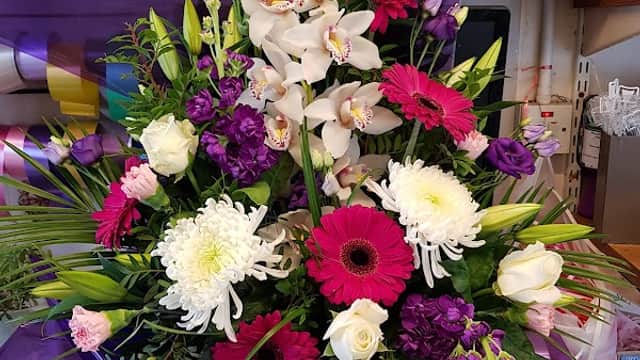 Gordons - Florists in castleford