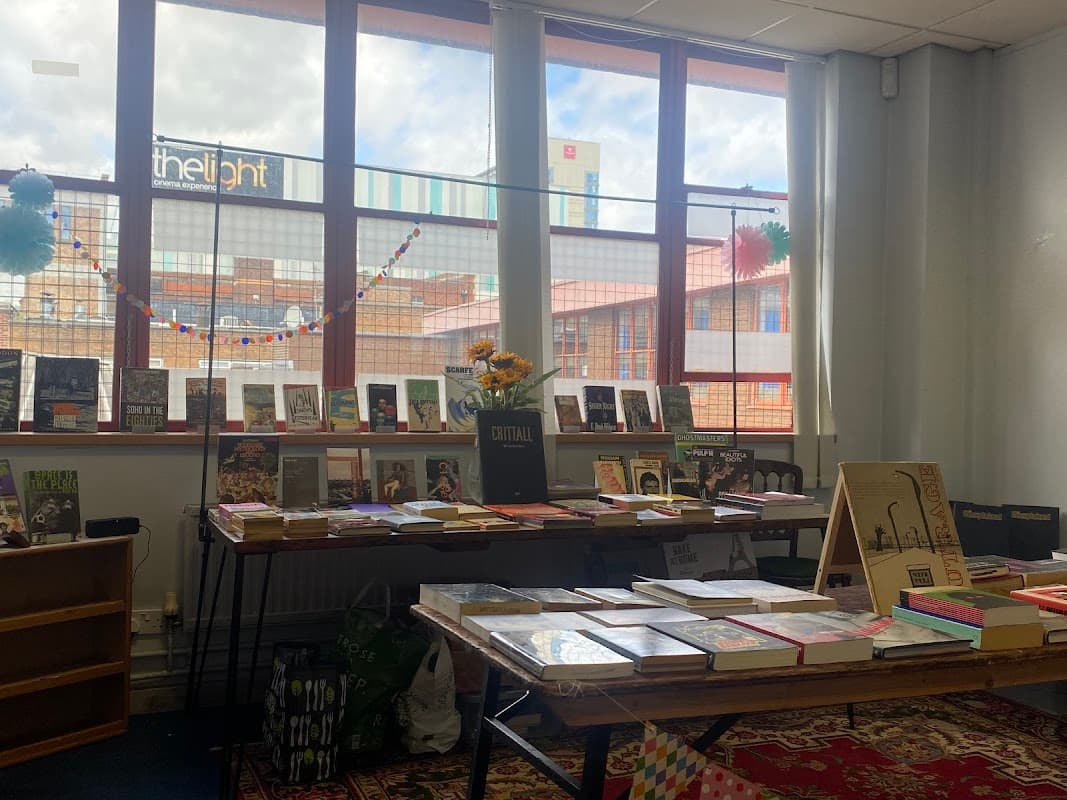 Knollys and Smart Vintage Books