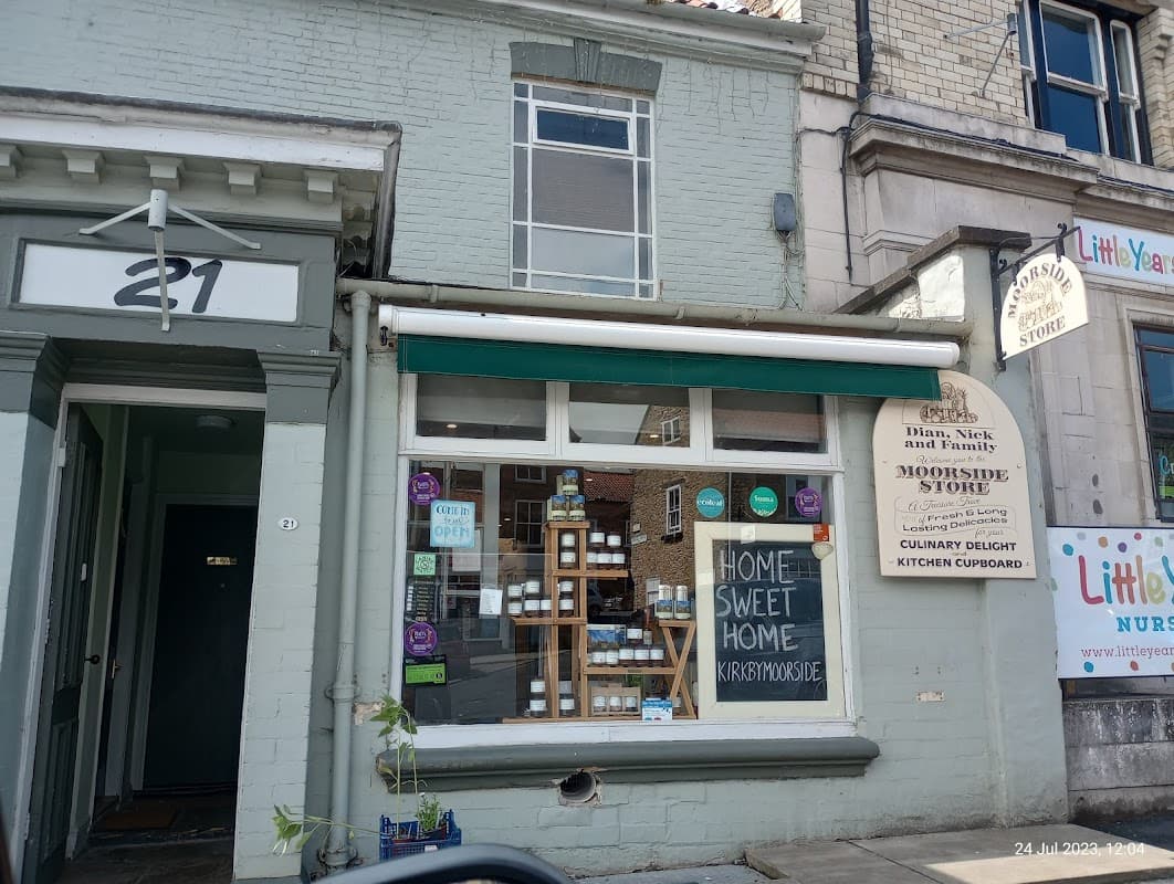 Moorside Store