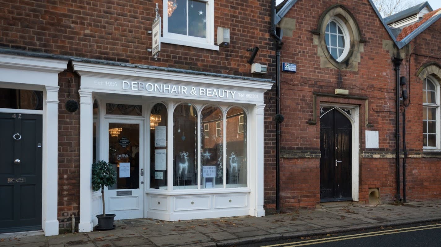 Debonhair & Beauty Studio
