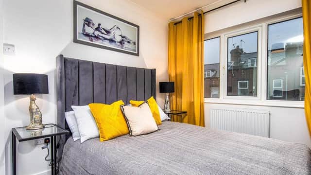 Accommodation at 3 Bedroom house - OFFERS ON LONG BOOKINGS - FREE parking & WiFi in leeds