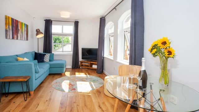 7 Gibson House - Chic City Centre Apartment with Parking, York, Yorkshire