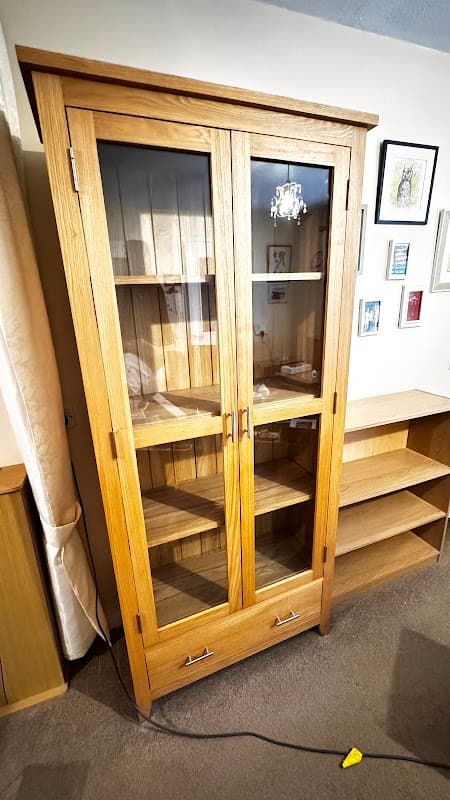 Bracken's New And Secondhand Furniture