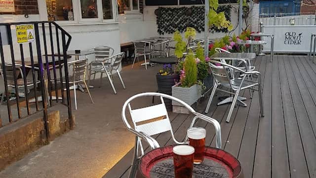 Food & drink at The Fleece in whitby