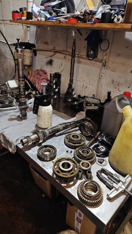 JS GARAGE AUTOMATIC TRANSMISSION & MOT AUTO CENTRE