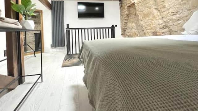Accommodation at Farsley Cottage in farsley