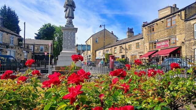 Farsley Cenotaph - War Memorials in farsley