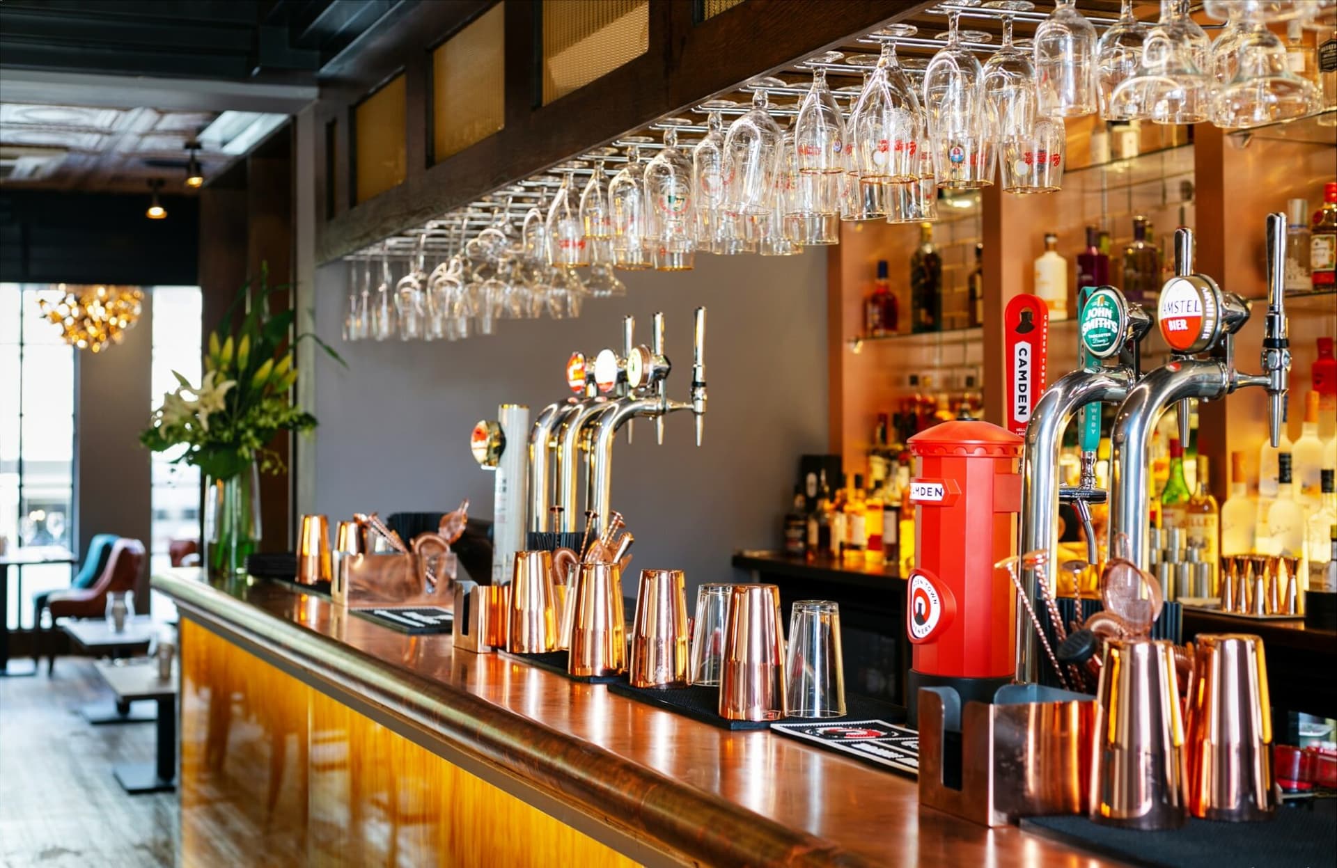 Alibi Bar & Restaurant