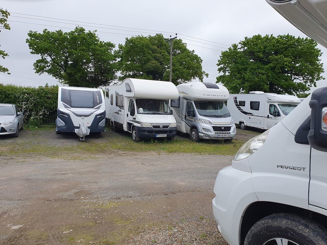 Holly Farm Caravan, Motor-Home & Boat Storage