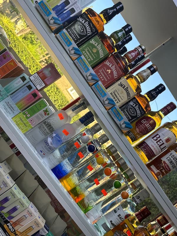 A+a off licence mini market