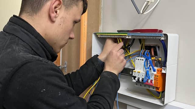 Xpert Electrical - Electricians in brighouse