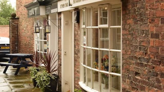 Arcade Health & Beauty - Beauty Salons in thirsk