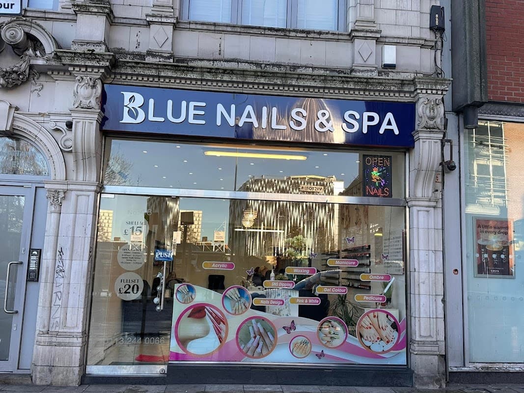 Blue Nails and Spa