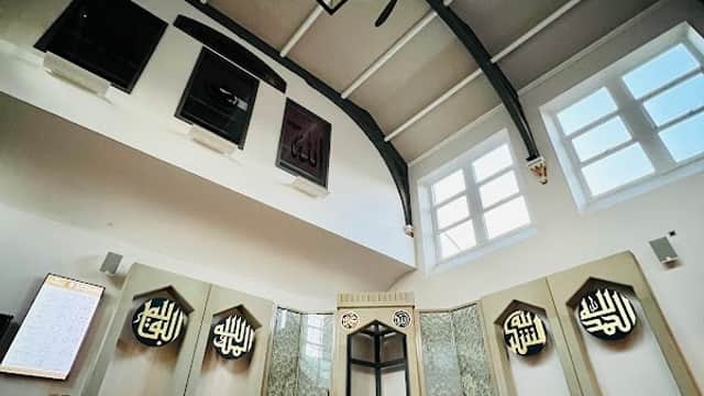 Madinah Mosque - Mosques in keighley