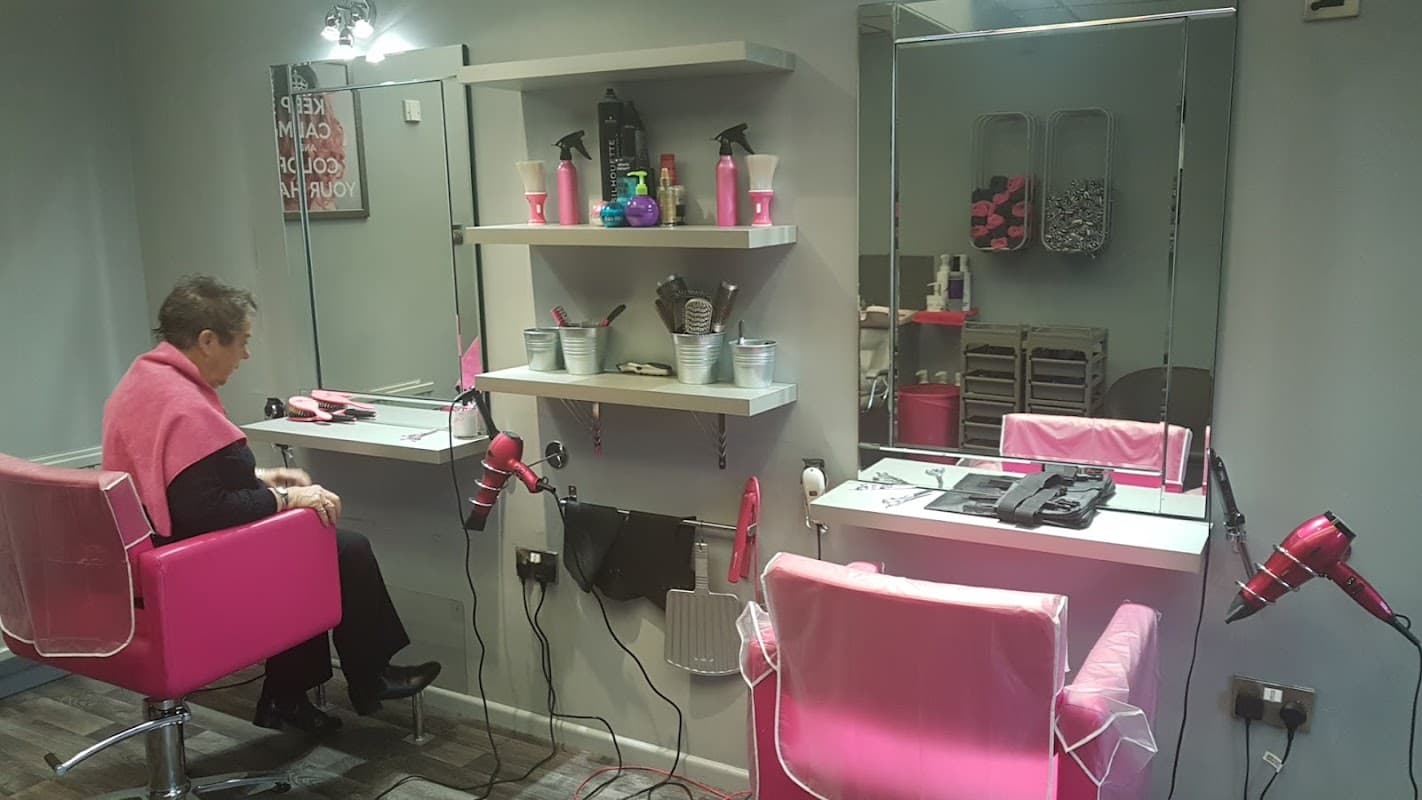 Gingers Hair Room