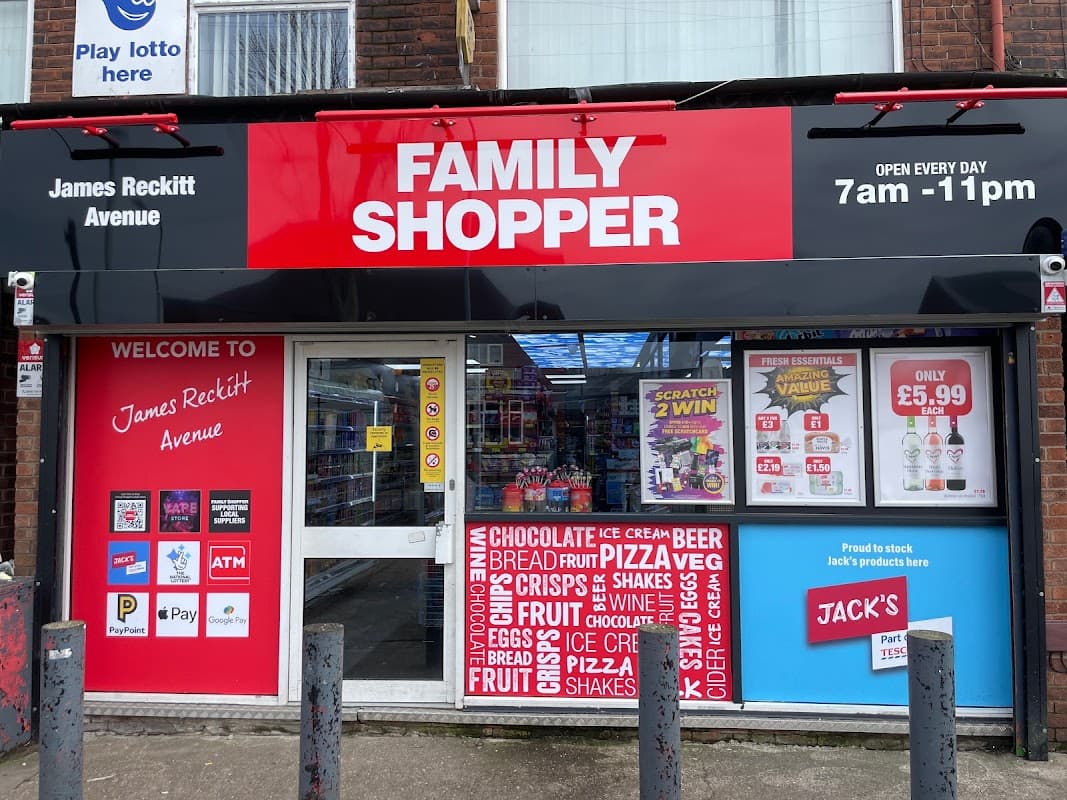 FAMILY SHOPPER JAMES RECKITT MINI MARKET