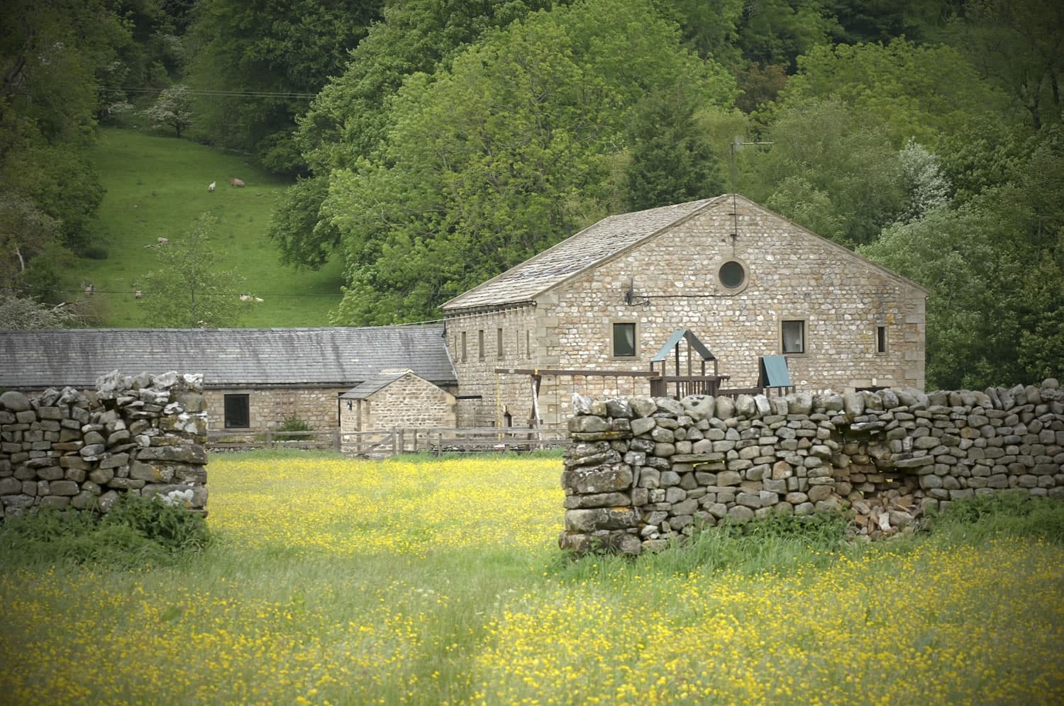 Stonelands Farmyard Cottages