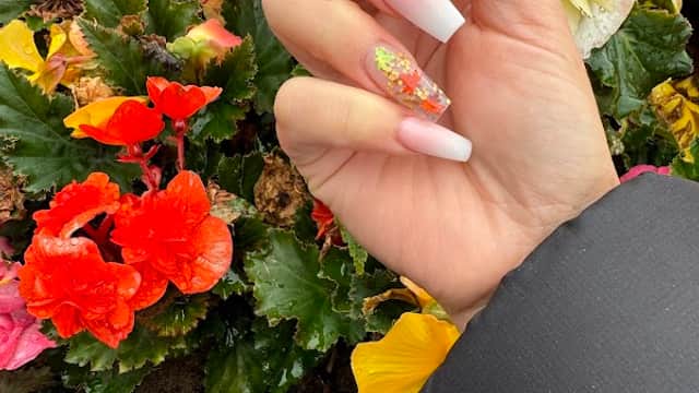 Edlington Nail Bar & Spa - Nail Salons in conisbrough