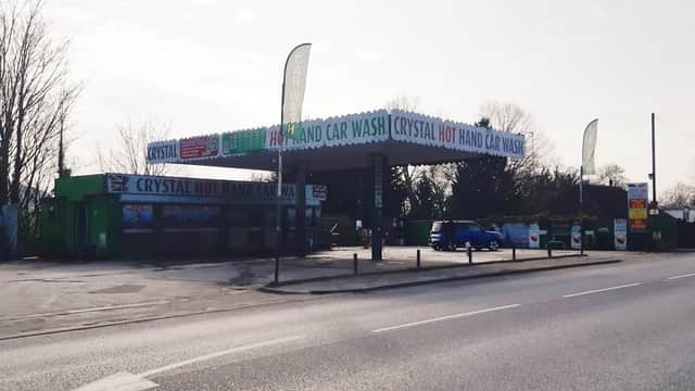ranya barber shop and Silver star hand carwash - Barbers in maltby