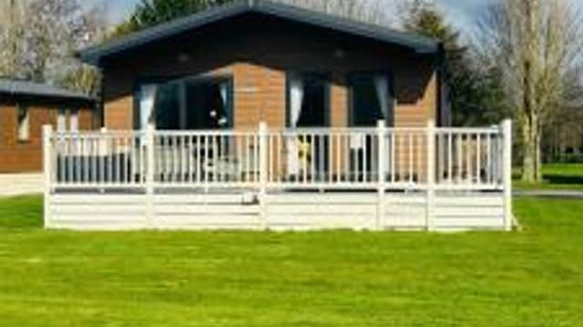 Accommodation at Lakeside View Lodge with Hot Tub in allerthorpe