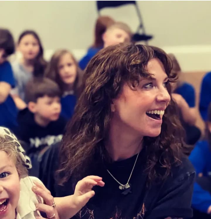 Live Music with the Kidz Choir