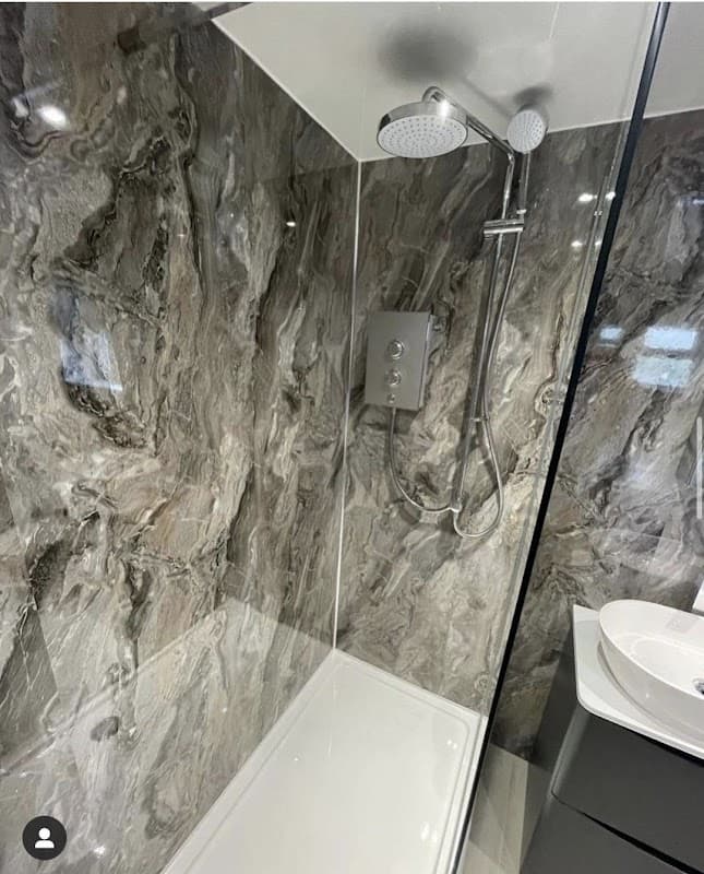 STUDIO BATHROOMS