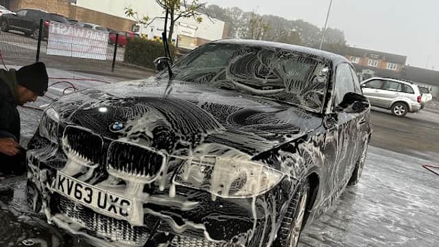 SUNX CAR WASH - Car Washes in hull