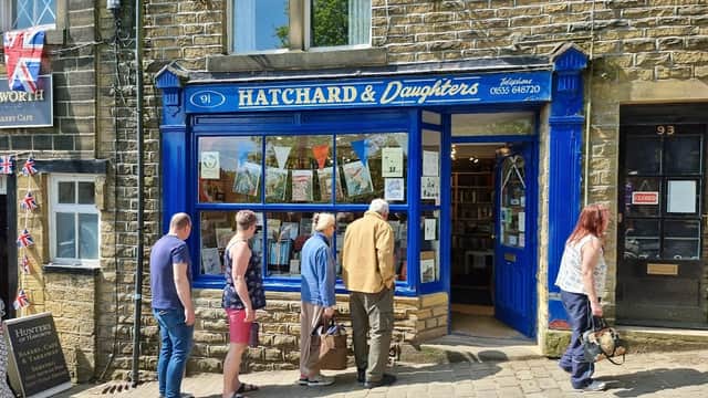Hatchard & Daughters - Bookshops in cross roads