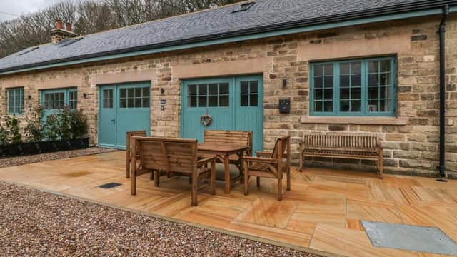 Accommodation at Chestnut Cottage in bolsterstone ewden village