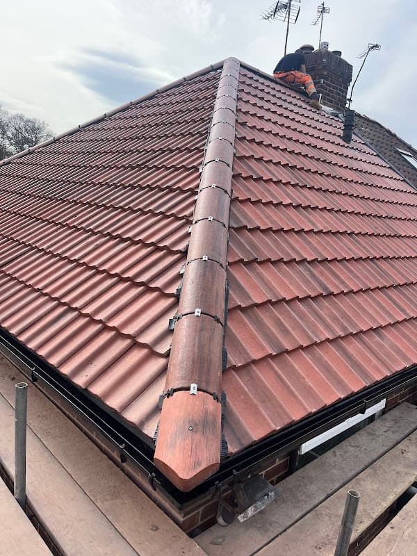 FJ Roofing & Gutters