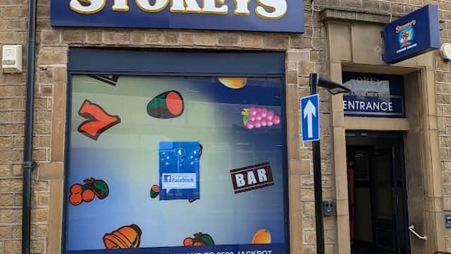 Storeys Amusement's - Entertainment in huddersfield