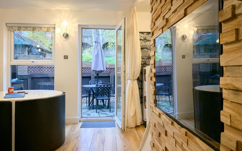 Pear Tree Holiday Home - York