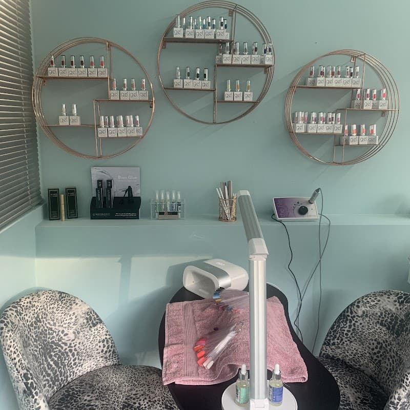 Pretty Little Things Beauty