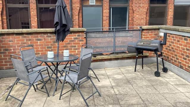 Accommodation at Central Leeds townhouse with private roof garden Sleeps 4 in leeds