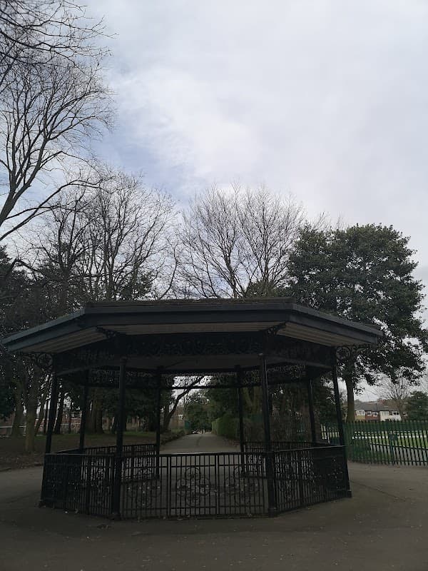 Kirkstall Road Playground