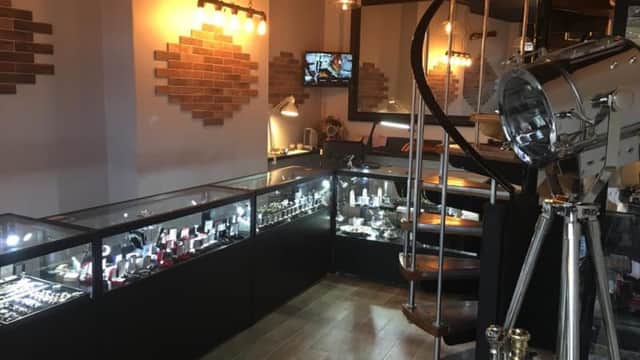 Silverman Uk Jewellers Ltd - Jewellers in bolsterstone ewden village