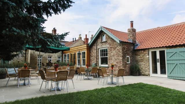 Pub The Crown and Cushion in welburn