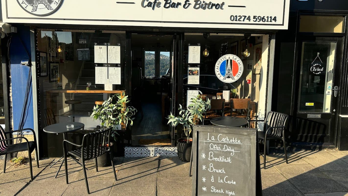 La Cachette cafe bar & bistro