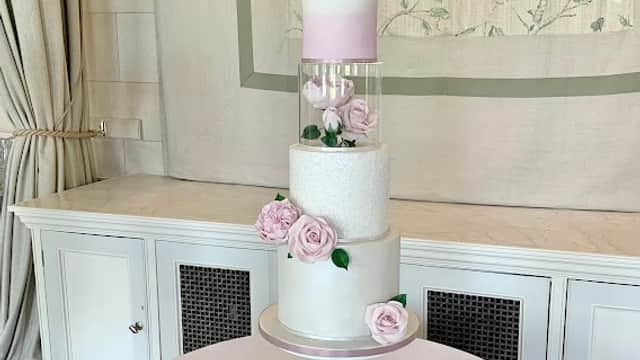Pink Peppercorn Cakes - Bakers in bawtry