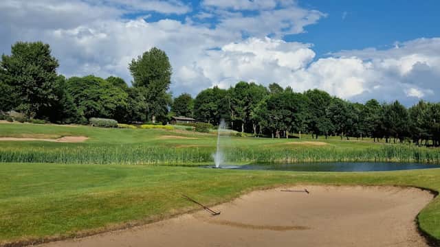 Willow Valley Golf - Golf Course in brighouse