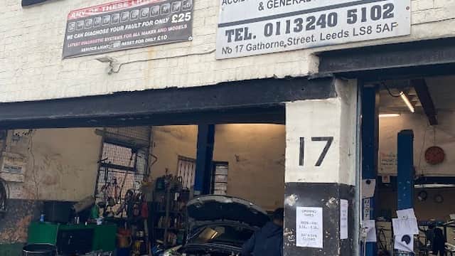 MM Motors - Garages in chapel allerton