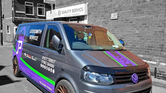 JP Quality Service - Locksmiths in castleford
