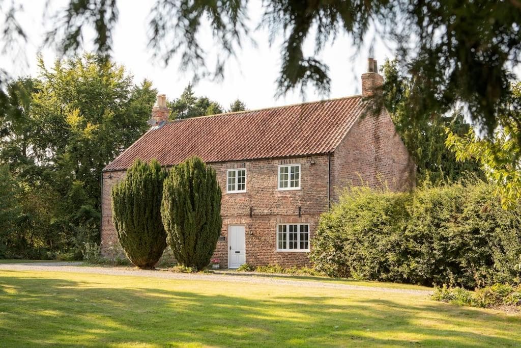 Stunning 4 bedroom farm house
